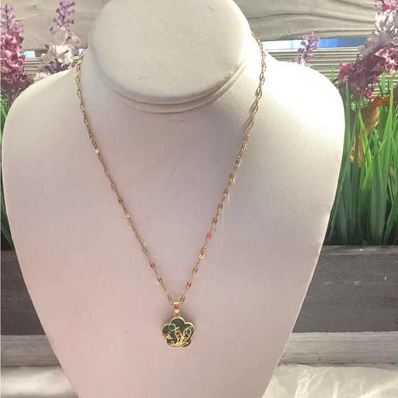 Kiki statement necklaces - Picture 9 of 9